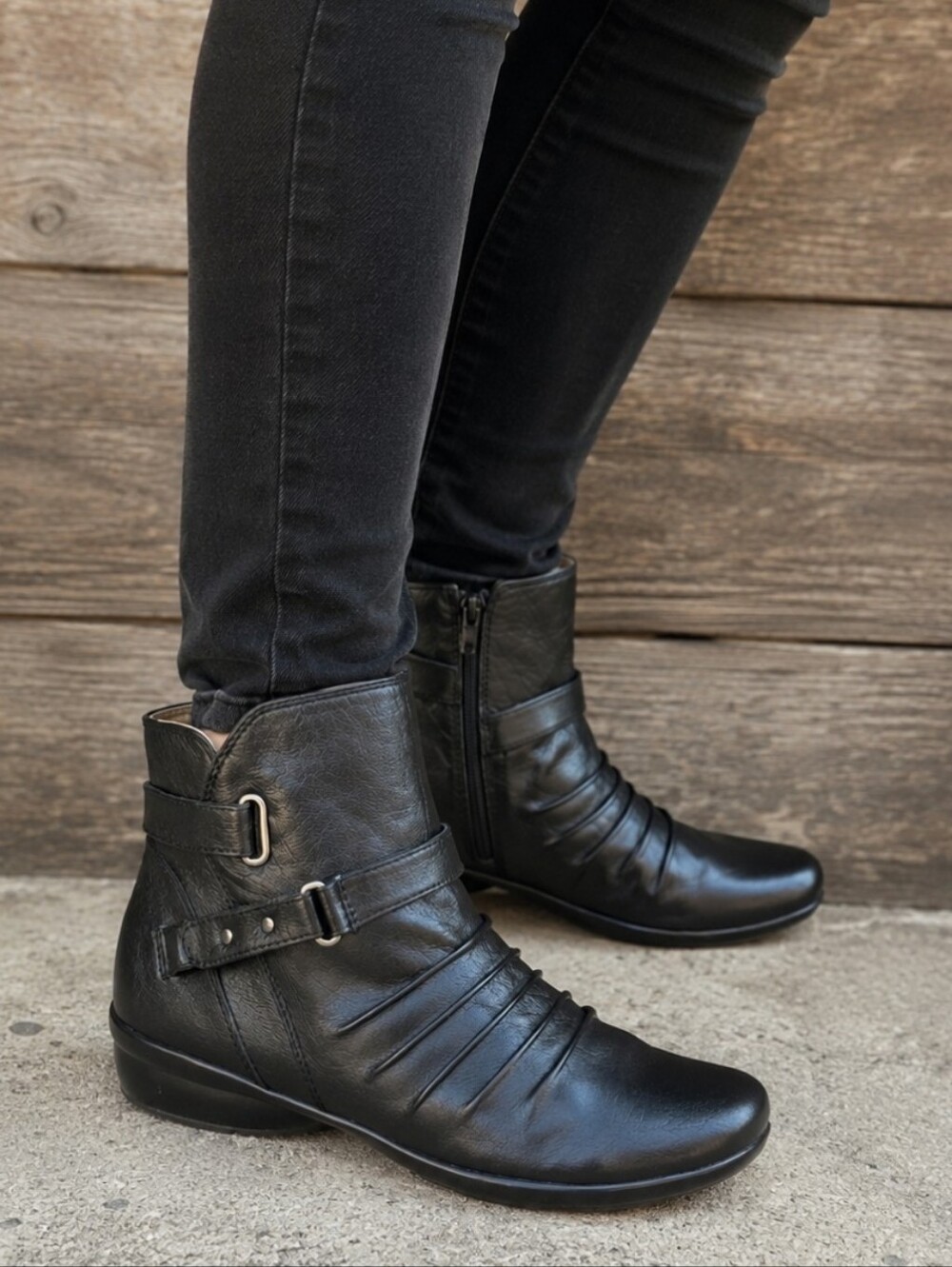 Naturalizer NEW Cassini Y2K Boho Moto Leather Ruched Buckle Comfort Bootie 10M